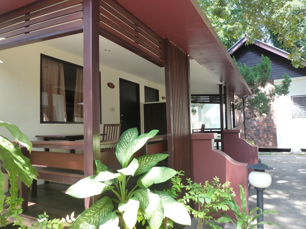 The Beach Garden Resort Pattaya Room photo