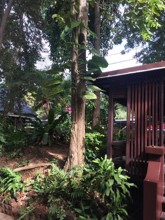 The Beach Garden Resort Pattaya Exterior photo