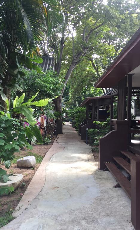 The Beach Garden Resort Pattaya Exterior photo