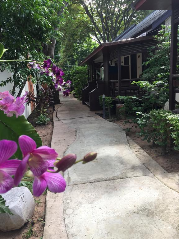 The Beach Garden Resort Pattaya Exterior photo