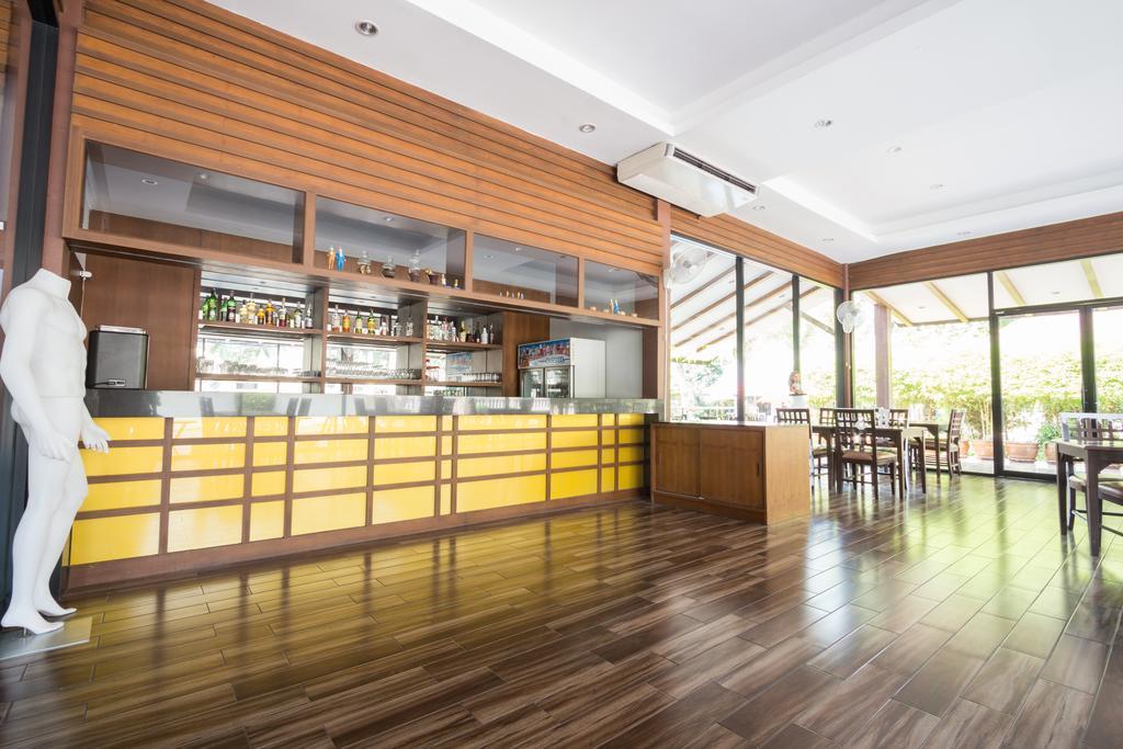 The Beach Garden Resort Pattaya Exterior photo