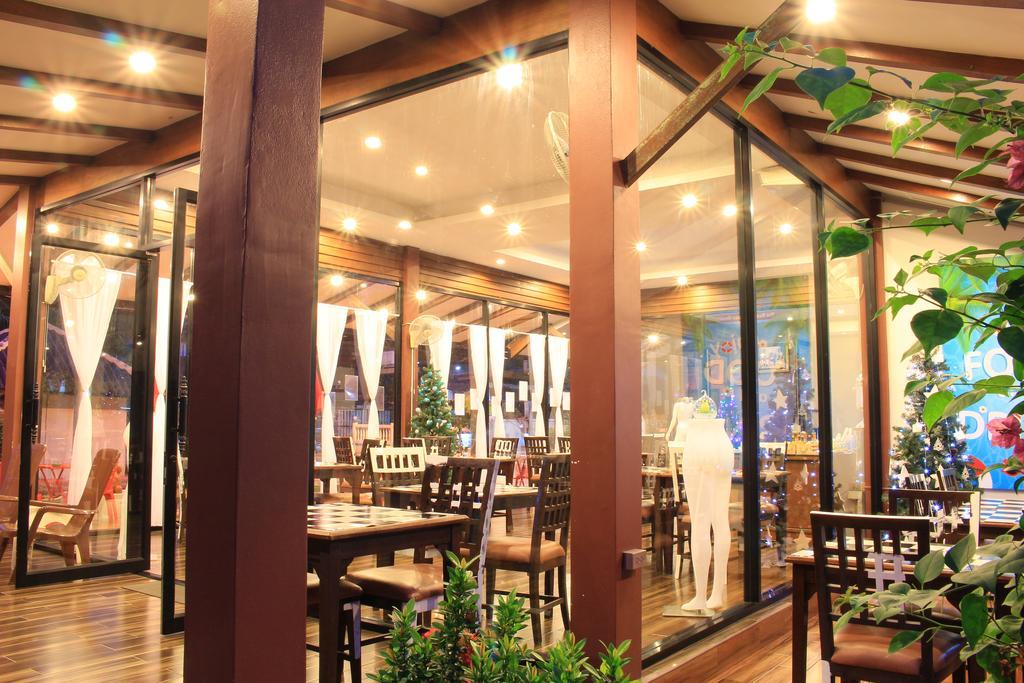 The Beach Garden Resort Pattaya Exterior photo