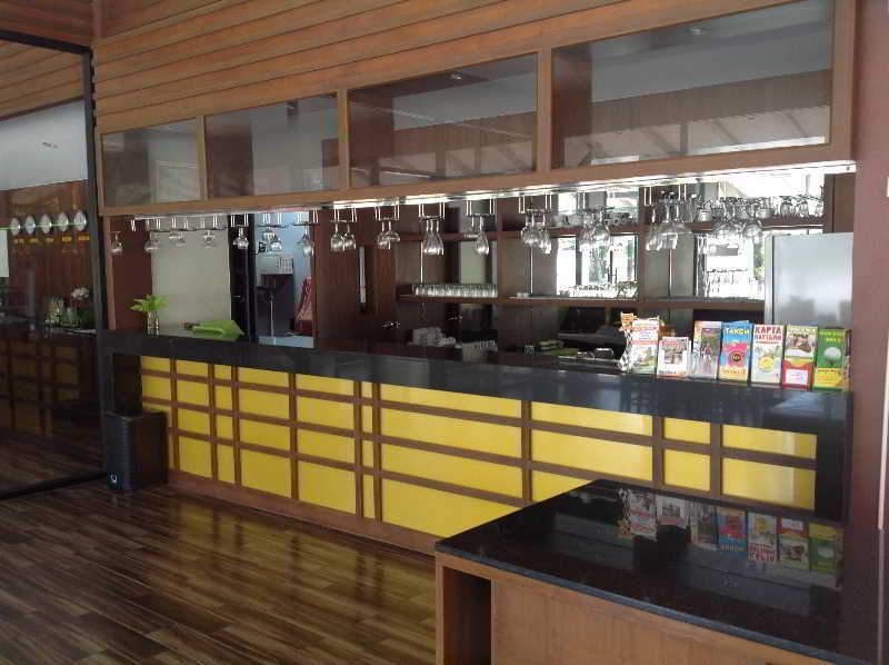 The Beach Garden Resort Pattaya Exterior photo
