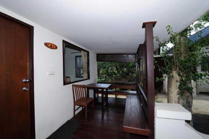 The Beach Garden Resort Pattaya Exterior photo